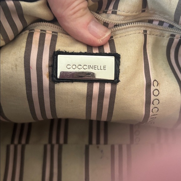 Coccinelle Chic Black Shoulder Bag for Women in great condition - Picture 7 of 8